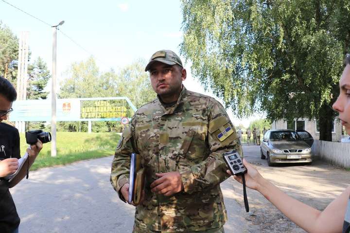 <p> Військовий прокурор Рівненського гарнізону Юрій Табака, Рівненський полігон, 11 липня 2018 року </p> - Вибух міномета «Молот»: у слідства є три версії