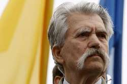 Кабінет і сад Левка Лук’яненка. Онуки розповіли про легендарного діда