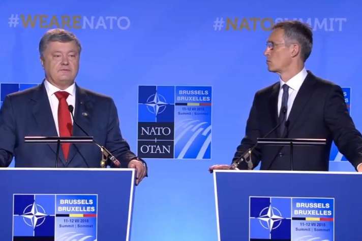 Генсек НАТО и Порошенко провели совместную пресс-конференцию