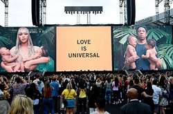 Бейонсе и Джей Зи покажут трансляцию финала чемпионата мира во время своего концерта