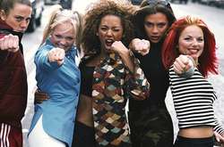 20 лет спустя: В сети появился гимн чемпионата мира в исполнении Spice Girls и Дэвида Бекхэма