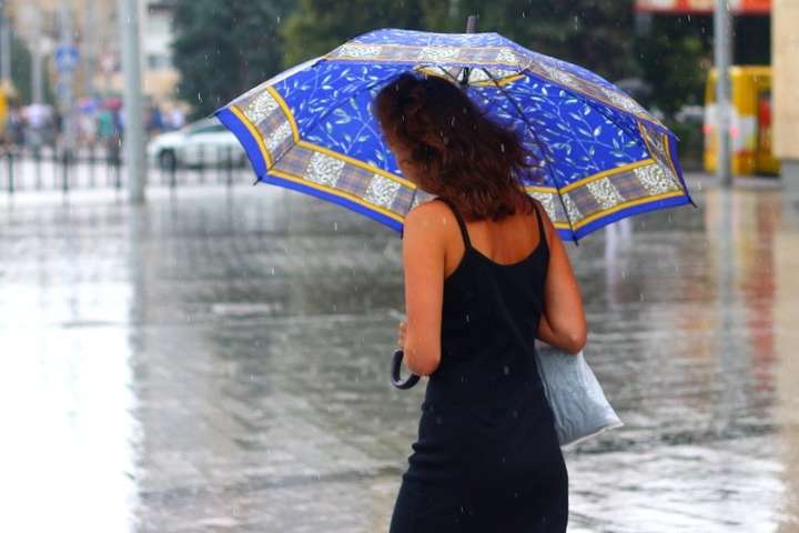 У п’ятницю у Києві дощитиме, а у вівторок похолодає 