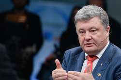 Петро Порошенко поспілкувався з Дональдом Трампом під час саміту НАТО&nbsp;