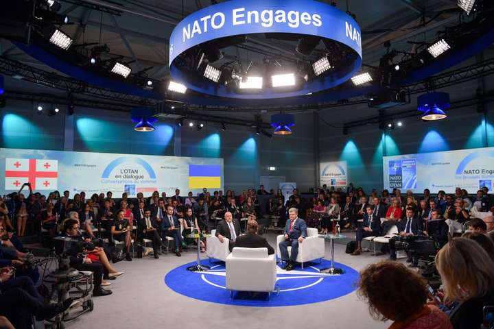 <span>Петро Порошенко <span>підкреслив, що Україна впродовж цих чотирьох років успішно здійснювала євроінтеграційні кроки</span></span> - Росії не вдасться заблокувати вступ України до НАТО – Порошенко