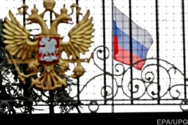 ЗМІ назвали скандальну причину висилки російських дипломатів з Греції