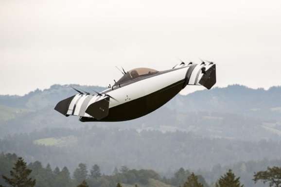 У США презентували літаюче авто BlackFly