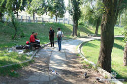 Правоохоронці поспілкувалися із товаришем потерпілого, який повідомив подробиці інциденту