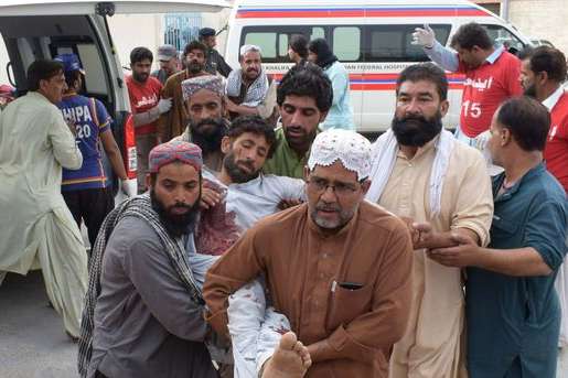 На мітингу в Пакистані стався вибух, загинули 70 людей