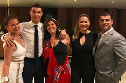 Роналду відсвяткував трансфер до «Ювентуса» у колі сім'ї