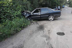 На Закарпатті п’яний водій в’їхав у автівку з дітьми, є постраждалі