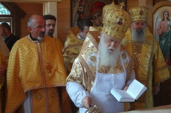 Філарет освятив храм на Вінниччині