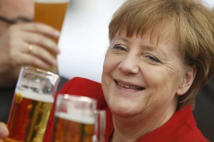 Найвпливовіша жінка планети: Анґела Меркель відзначає сьогодні день народження 