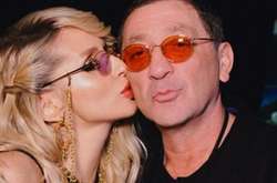 Скандальная украинская певица выступила на дне рождения любимого певца Путина