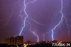 Холодний фронт принесе в Україну дощі: прогноз погоди на 18 липня