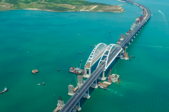 ЄС запровадив санкції за незаконне будівництво Кримського мосту