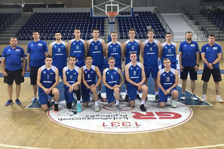 Збірна України (U-18) з баскетболу зазнала розгромної поразки від однолітків з Італії