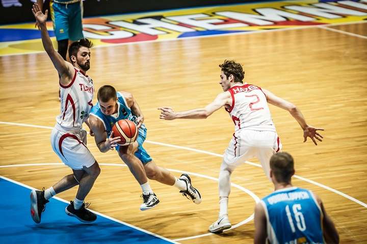 Україна поступилась Туреччині у 1/8 фіналу чемпіонату Європи з баскетболу (відео)