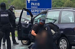 Стрілянина на Закарпатті: поліція затримала наркоторговців