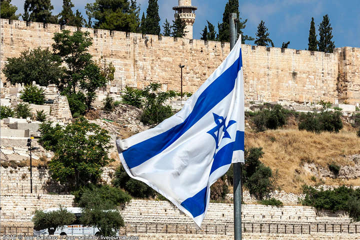 Израиль официально становится еврейским государством. Арабы недовольны