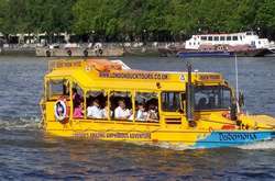 Аварія туристичного катера в США: кількість жертв зросла до 17