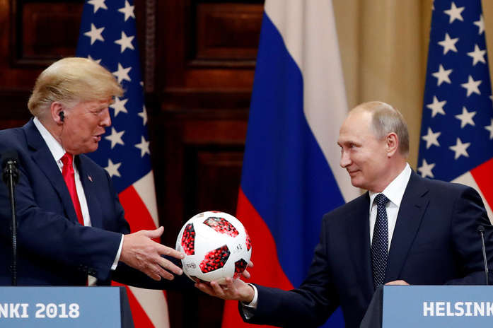 Секретна служба перевірить м’яч, який Путін подарував Трампу
