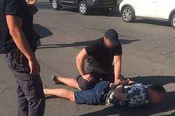 У столиці затримали чоловіка за вчинення розбійного нападу