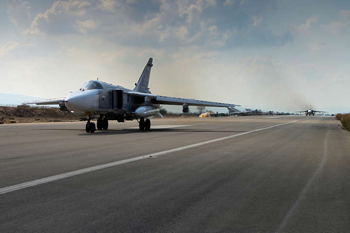 На російську базу в Сирії здійснено два напади з безпілотників