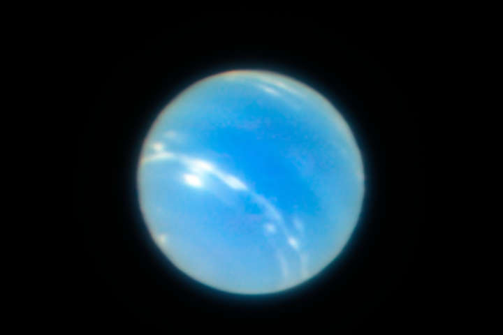 Вчені отримали новий якісний знімок Нептуна
