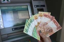 Білорусь обігнала Росію за рівнем реальних зарплат