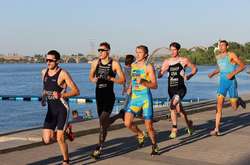 Єгор Мартиненко (у центрі). Фото ФТУ