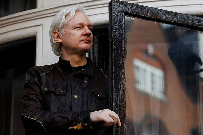 Эквадор намерен выдать основателя Wikileaks властям Великобритании - СМИ