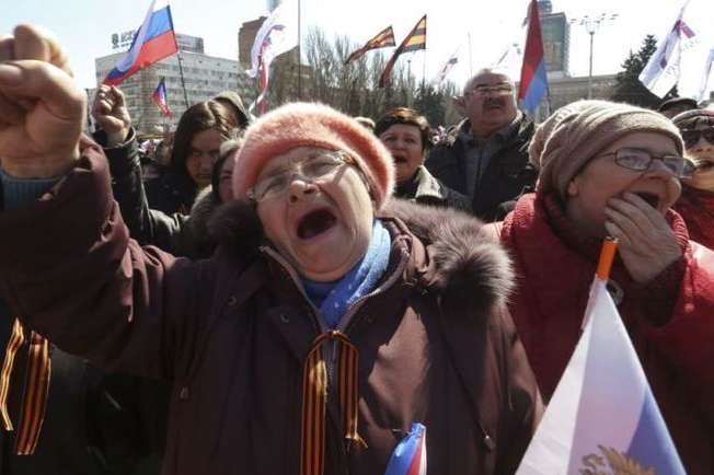 Окупанти не випускатимуть з Донецька боржників комунальних платежів