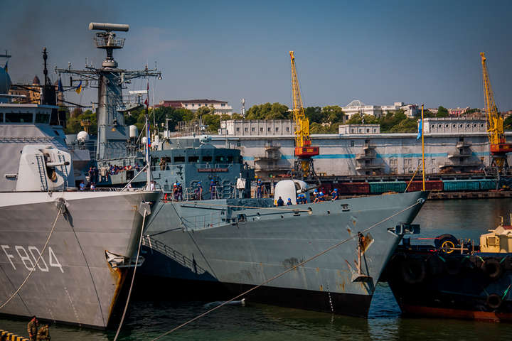 В Одесі гостює ескадра Північноатлантичного Альянсу. Фоторепортаж