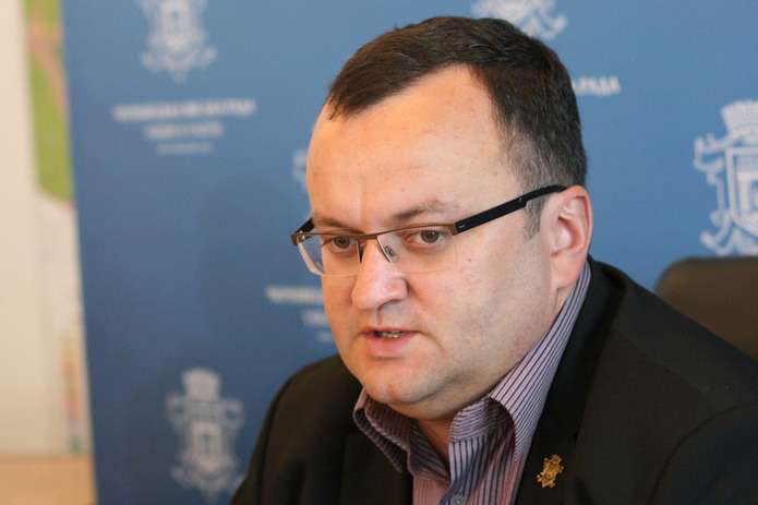 У Чернівцях депутати хочуть усунути мера з посади: «Народний фронт» проти
