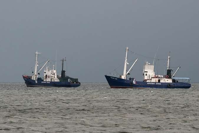 Росія в Азовському морі знову затримує іноземні судна, які йдуть в Україну