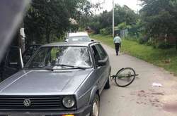 У Вінницьких Хуторах 24-річна дівчина на «Volksvagen Golf» збила велосипедиста