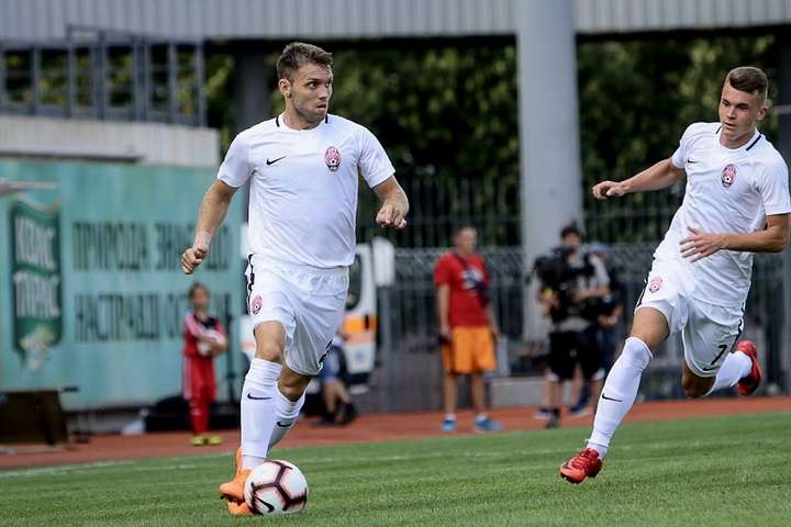 Найкращим гравцем першого туру Прем'єр-ліги України став півзахисник «Зорі» 