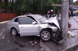 ДТП у Дніпрі з палаючим авто: травмовано дві дитини