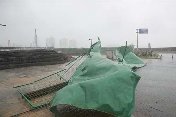 Жахливі повені у Китаї: десятки людей загинули, мільйони постраждали