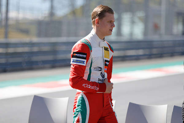 Син легендарного Міхаеля Шумахера здобув свою першу перемогу у Формулі-3
