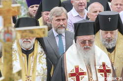 Нардеп Вадим Новинский во время празднования 1030-летия Крещения Руси