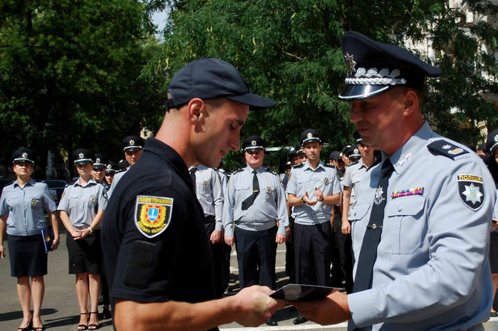 В Одесі на вірність українському народу склали присягу 24 поліцейських (фото)
