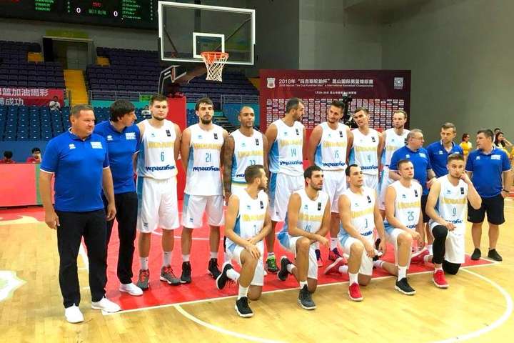 Збірна України з баскетболу перемогла Анголу на турнірі в Китаї