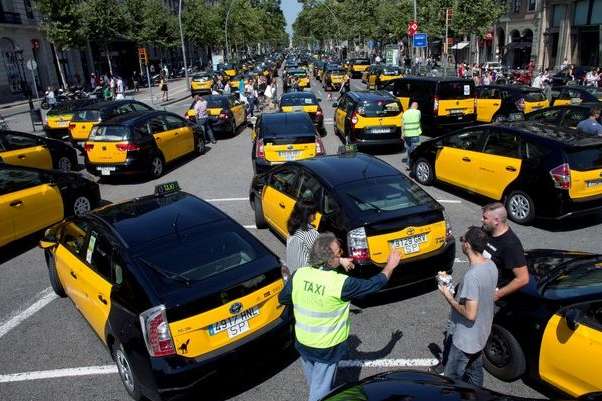 Таксисти у Барселоні оголосили страйк