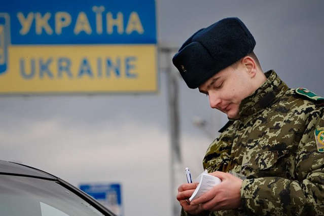 Міграція між Росією та Україною продовжує скорочуватись. Прикордонна служба оприлюднила дані за перше півріччя