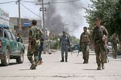 Терористи напали в Афганістані на центр підготовки акушерок, є жертви