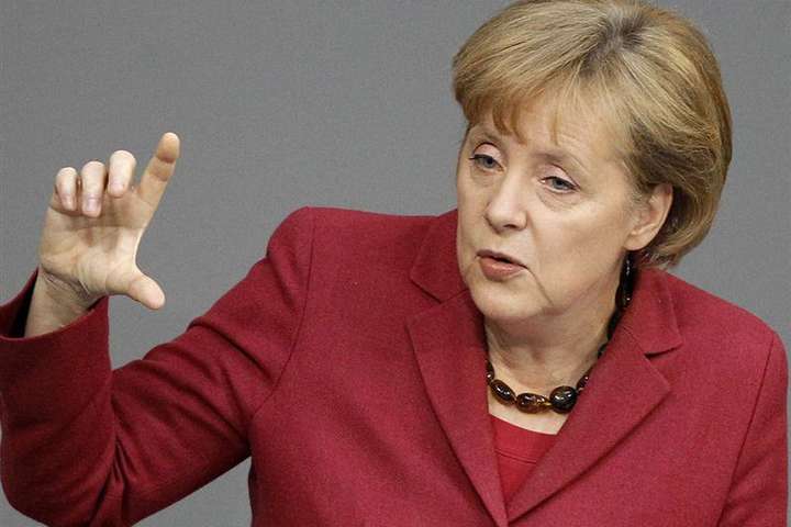 Рейтинг блоку Меркель впав до найнижчого рівня за останні 12 років