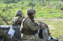 Українські військові