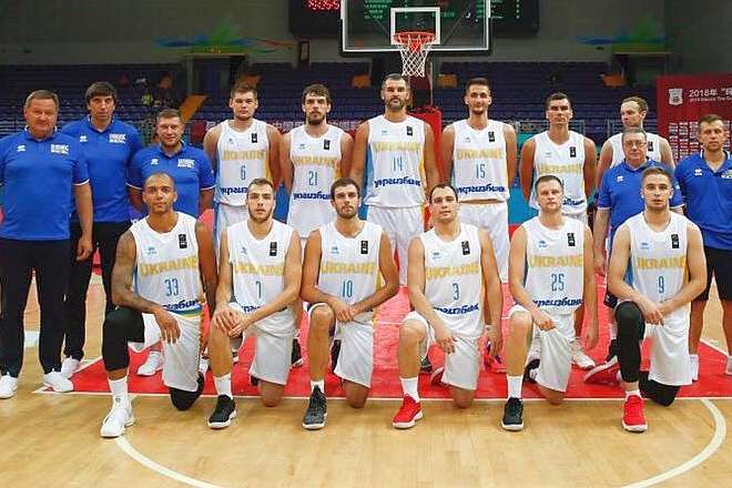 Збірна України з баскетболу поступилася господарям на міжнародному турнірі у Китаї