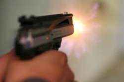 У столиці невідомі обстріляли автомобіль із іноземцем